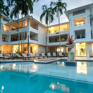 Apartahotel Mandalay Luxury Beachfront, Port Douglas