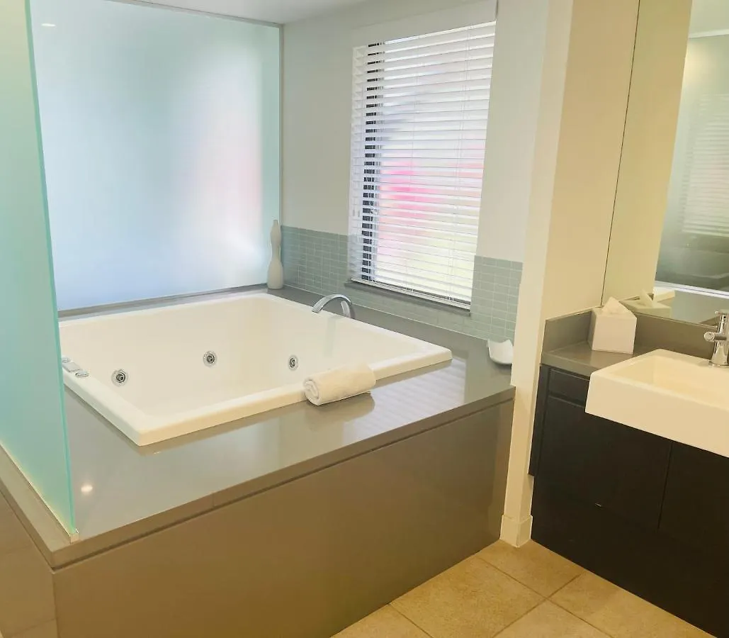 Апартаменты Paradise Escape - Poolside Ground Floor - Sea Temple Resort And Spa Порт Дуглас Австралия
